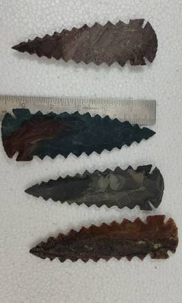 5 inch Indian Agate stone made Hand knapped Serrated points arrowheads 5 inch Indian Agate stone made Hand knapped Serrated points arrowheads