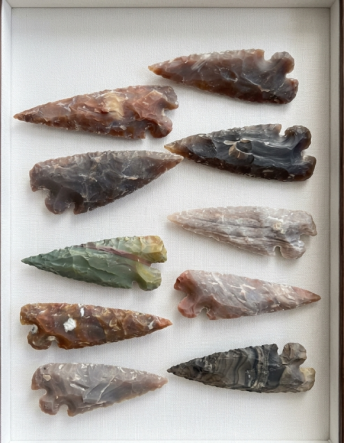 Handcrafted curved arrowheads Notched Points hand crafted arrowheads Handcrafted curved arrowheads Notched Points hand crafted arrowheads