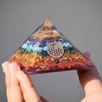 7 chakra Orgonite Pyramid Flower of life