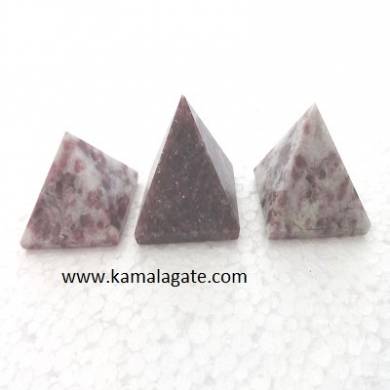 Lapetolite Small Pyramids