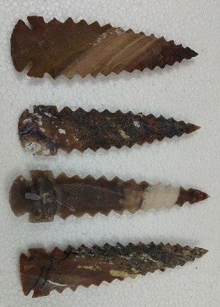 6 inch Agate Stone made handcrafted Serrated Arrowhead Points 6 inch Agate Stone made handcrafted Serrated Arrowhead Points